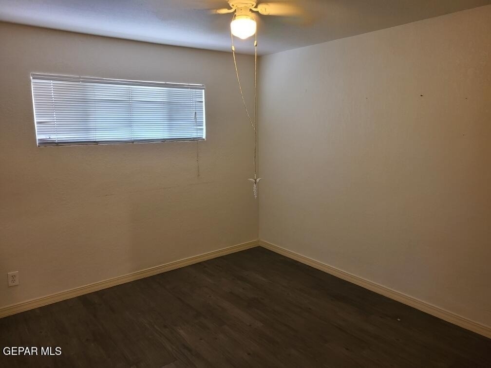 701 W Yandell Drive - Photo 8