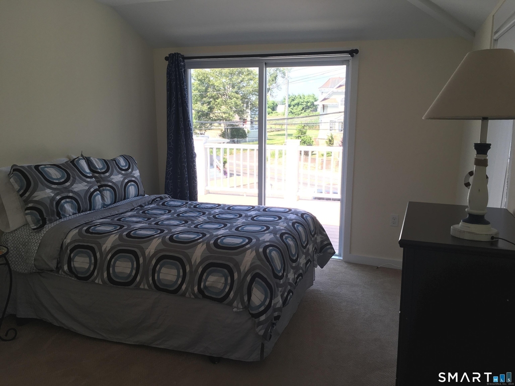 989 Fairfield Beach Road - Photo 18