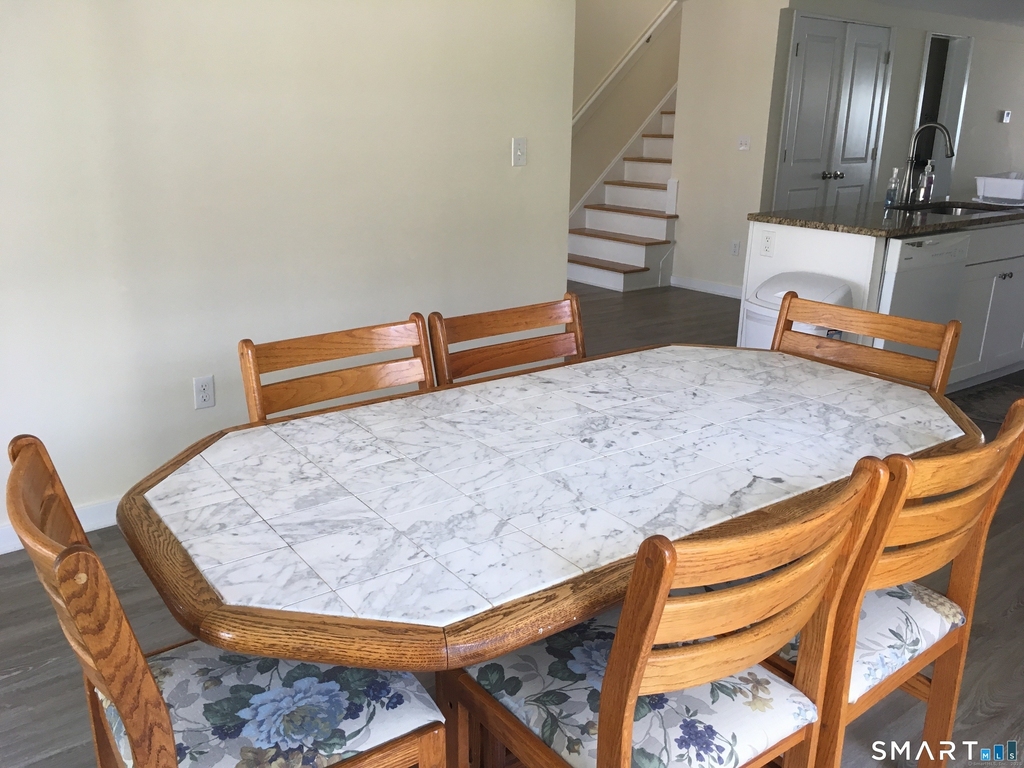989 Fairfield Beach Road - Photo 5
