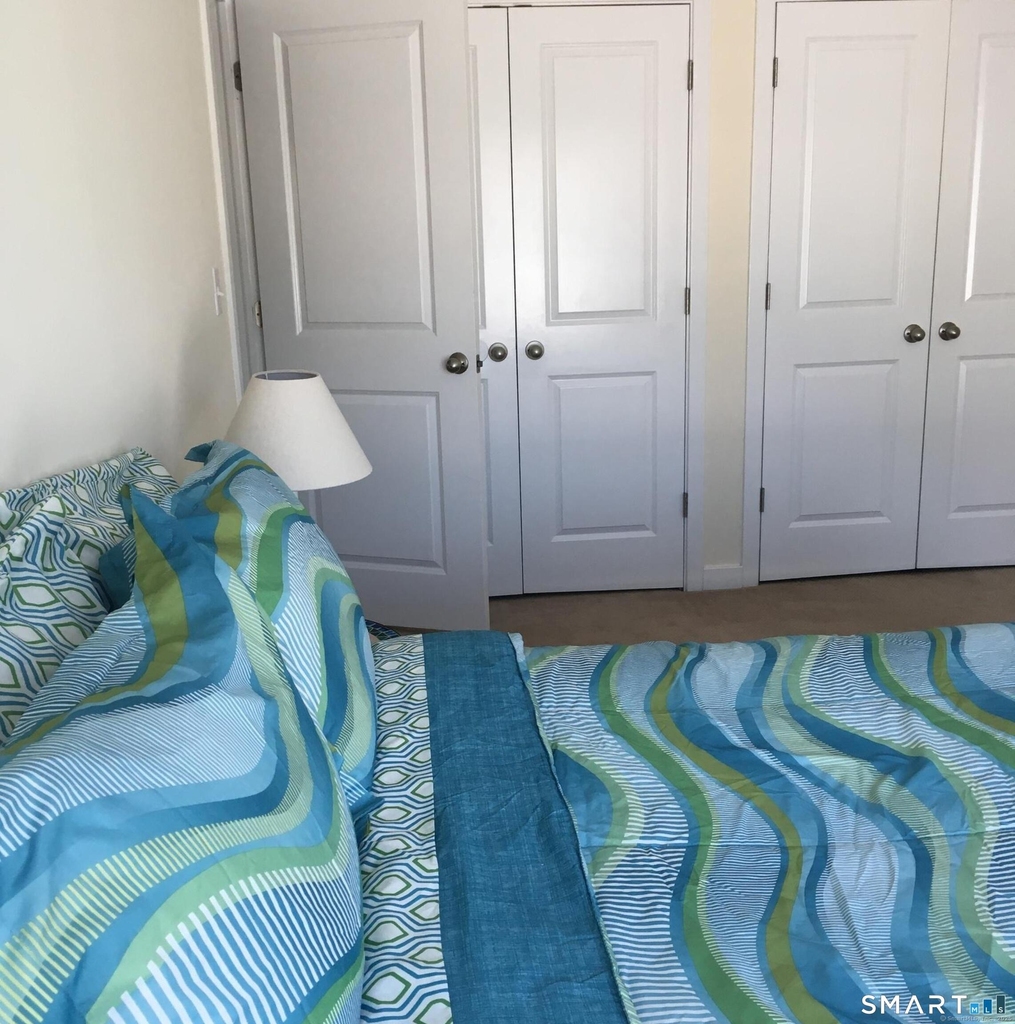 989 Fairfield Beach Road - Photo 17