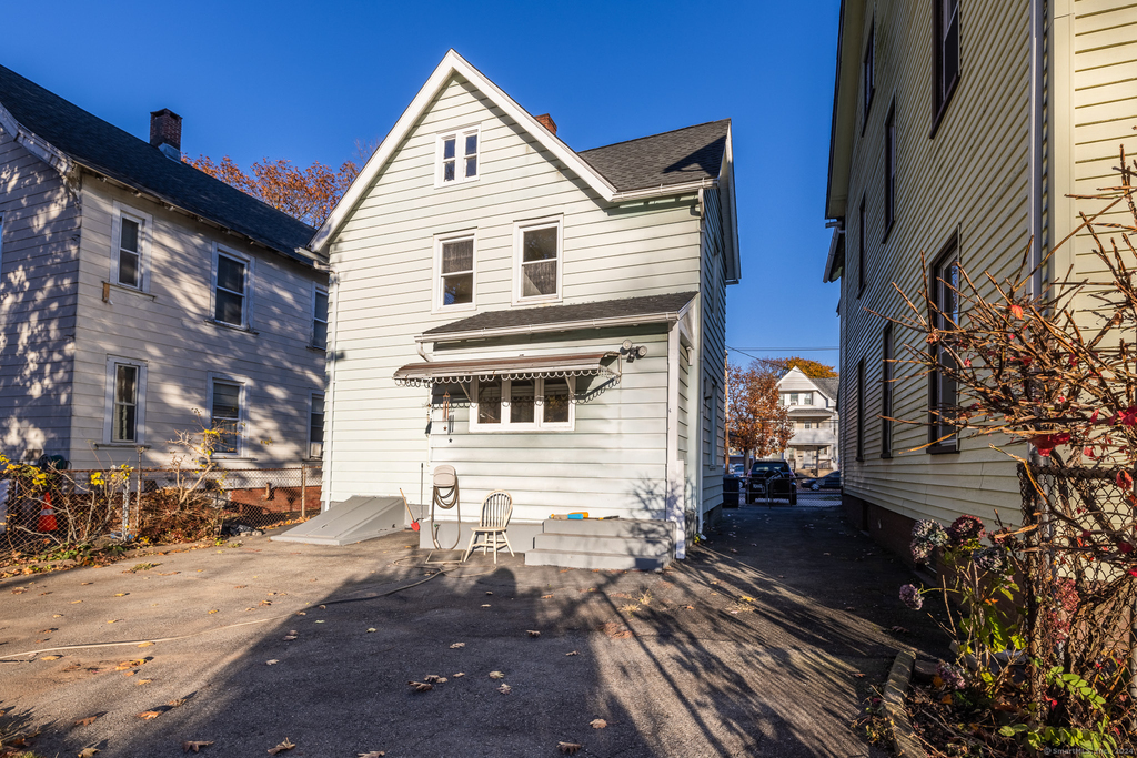 216 Howard Avenue - Photo 1