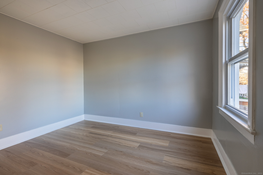 216 Howard Avenue - Photo 15