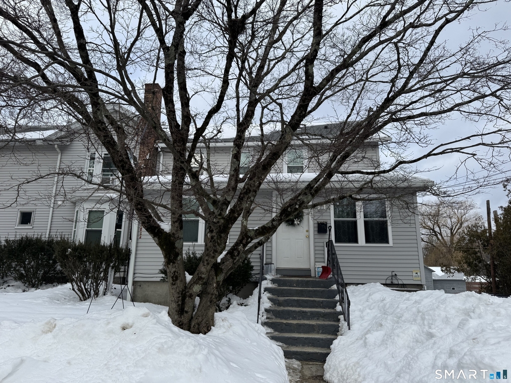 91 Williams Avenue - Photo 0