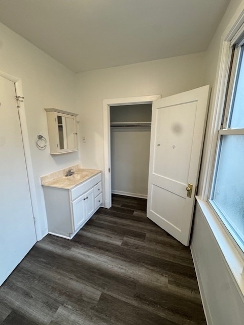 527 Halsey Ave - Photo 8