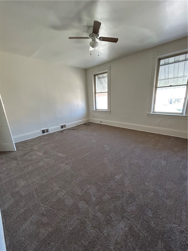 208 W Elizabeth St. - Photo 9