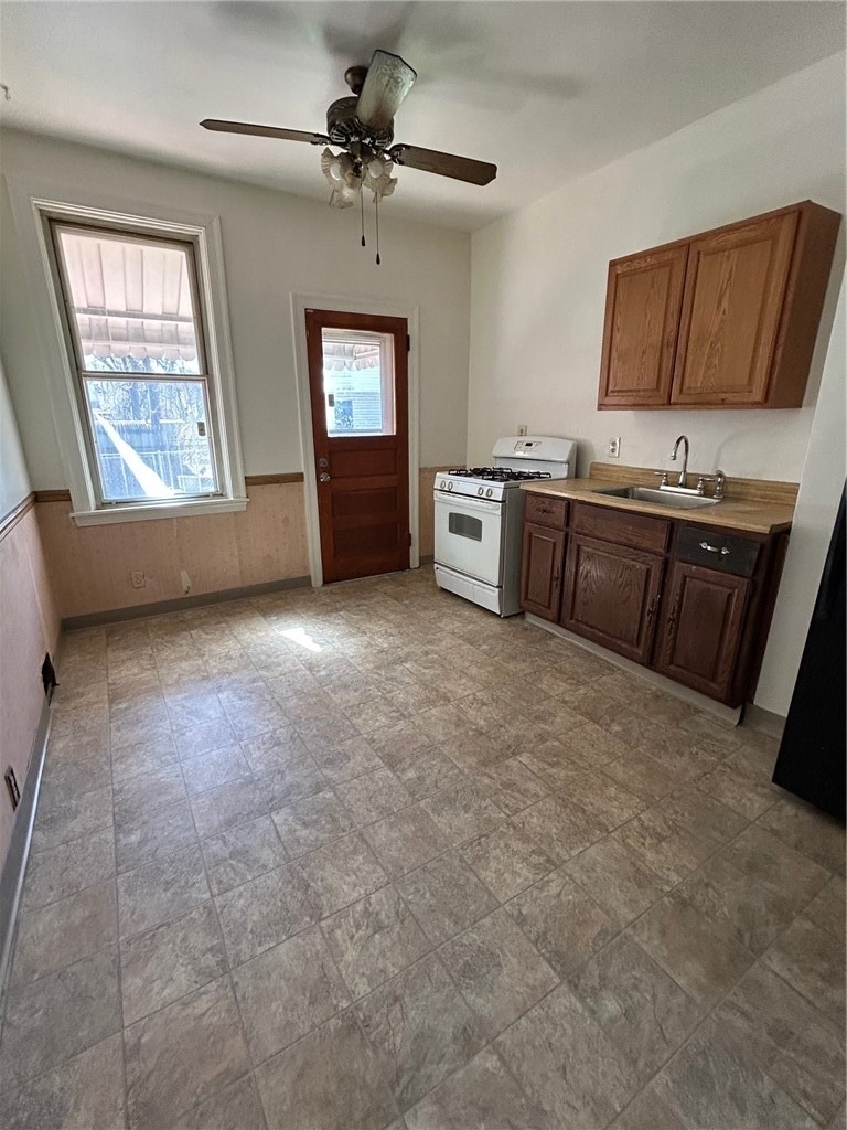208 W Elizabeth St. - Photo 6