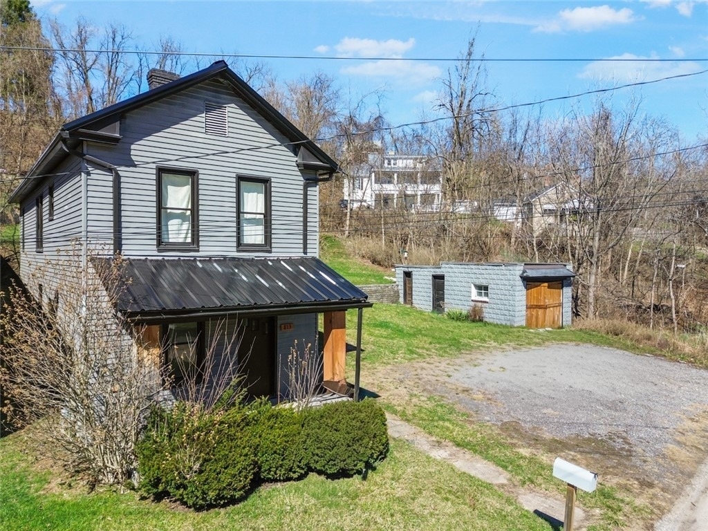 813 Bower Hill Rd - Photo 0