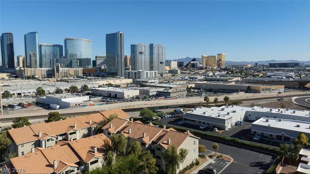 4200 S Valley View Boulevard - Photo 27