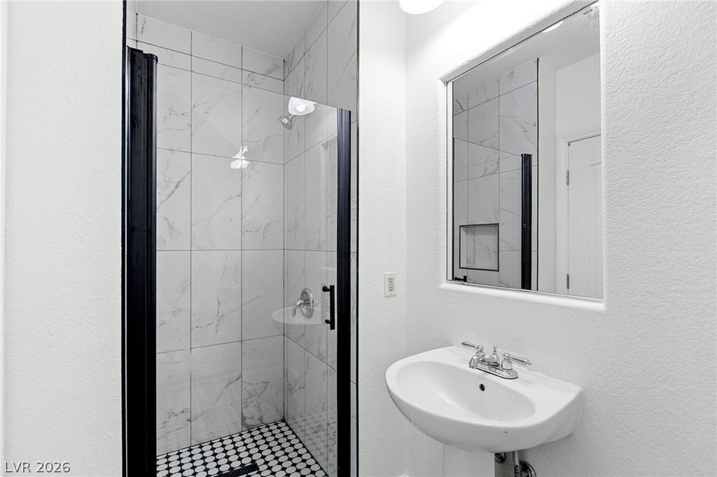 5568 Jelsma Avenue - Photo 9