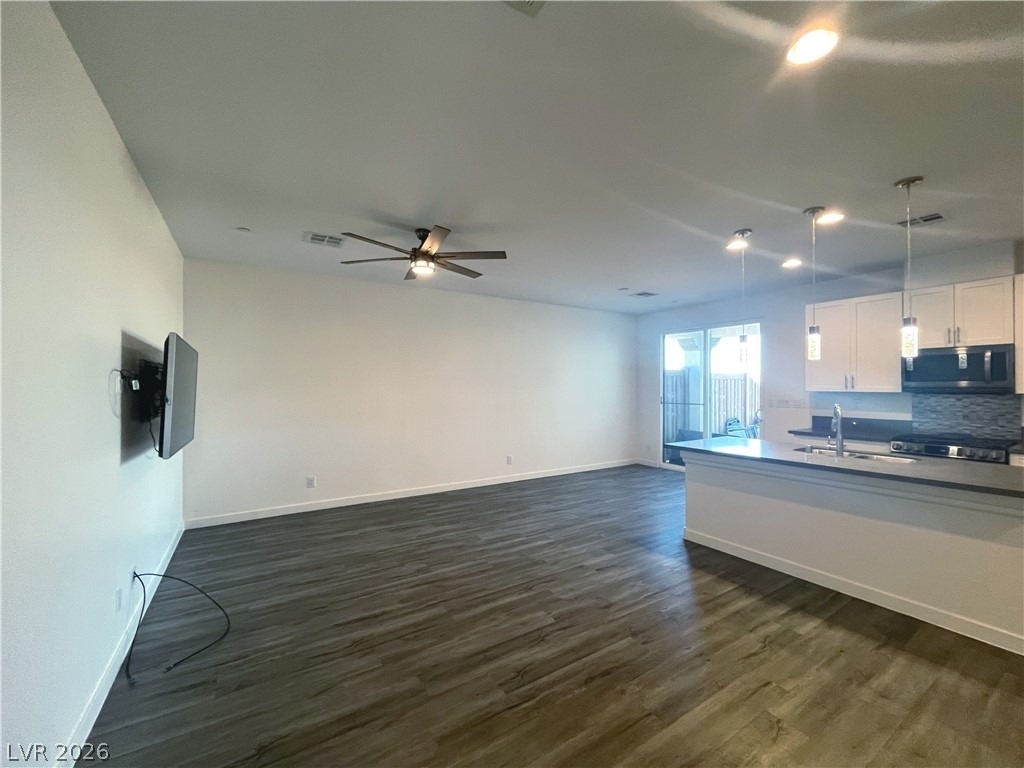 1533 Franklin Lane - Photo 8