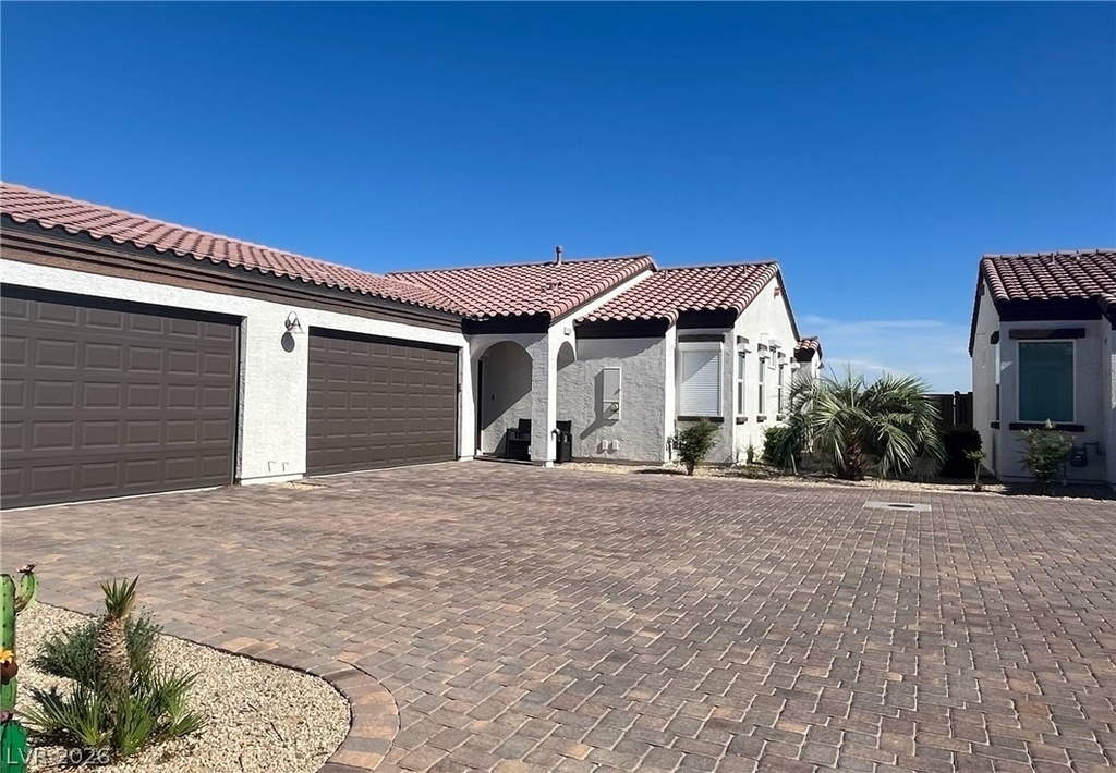 1533 Franklin Lane - Photo 2