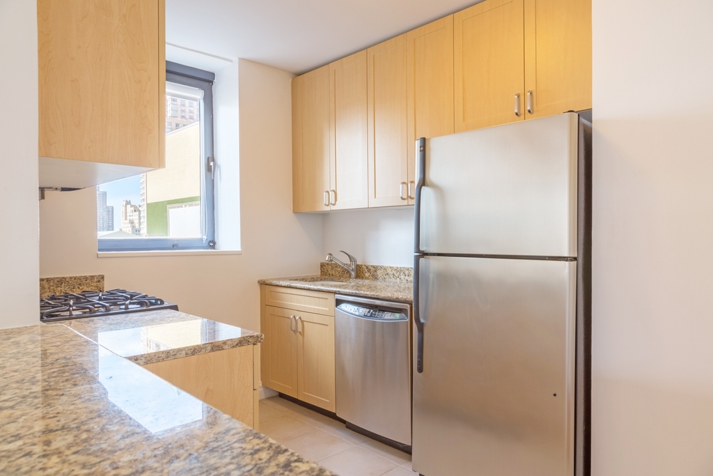 West 48th Street - Photo 1