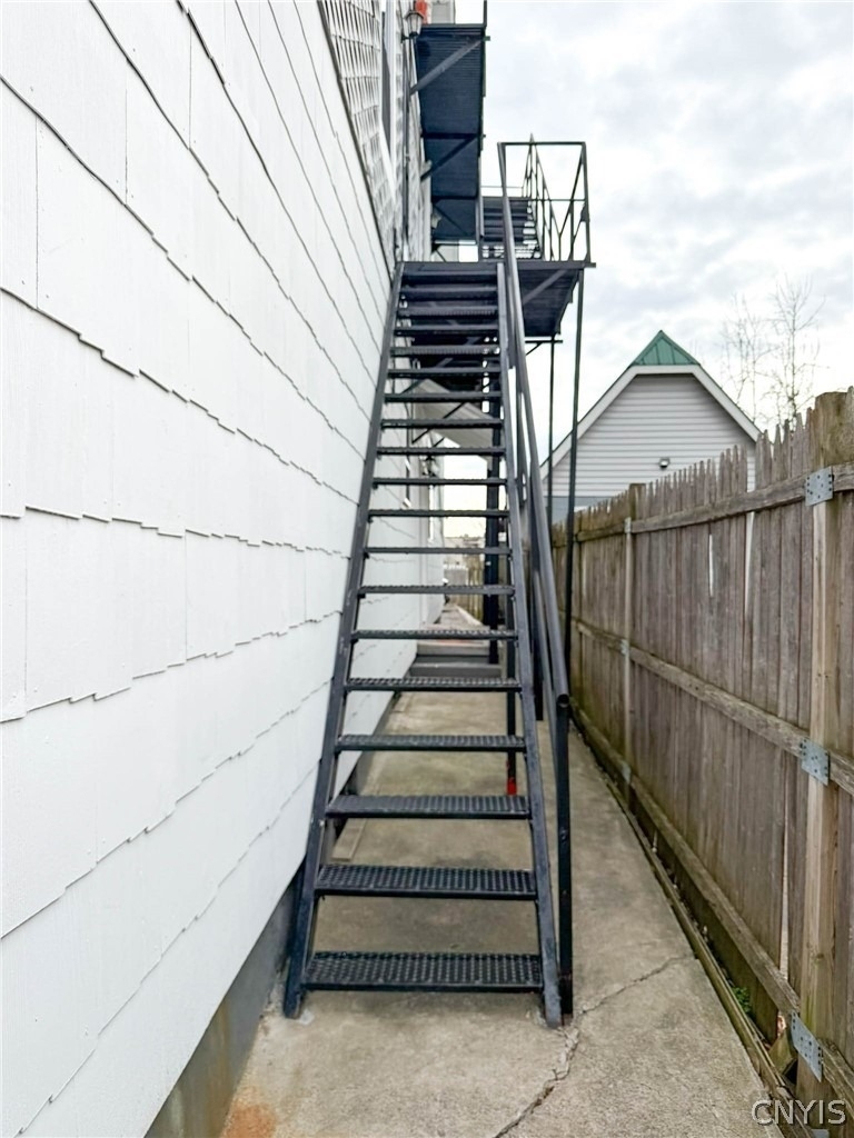 1015 White Place - Photo 22
