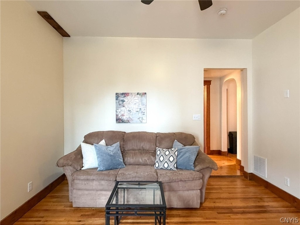 1015 White Place - Photo 5