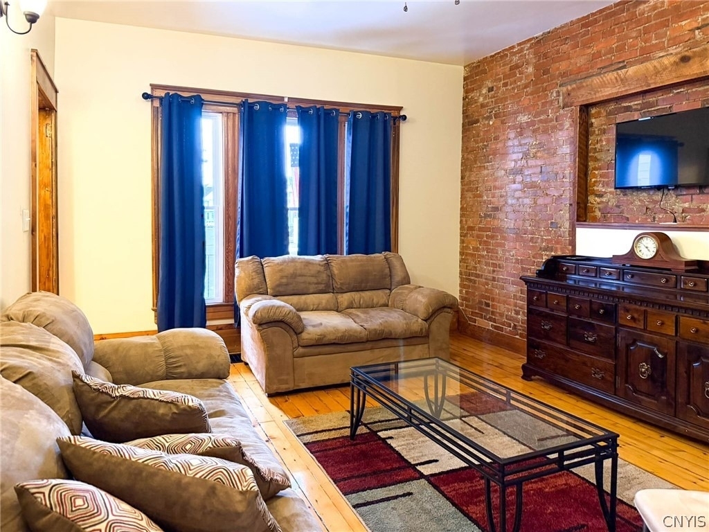 1017 White Place - Photo 6
