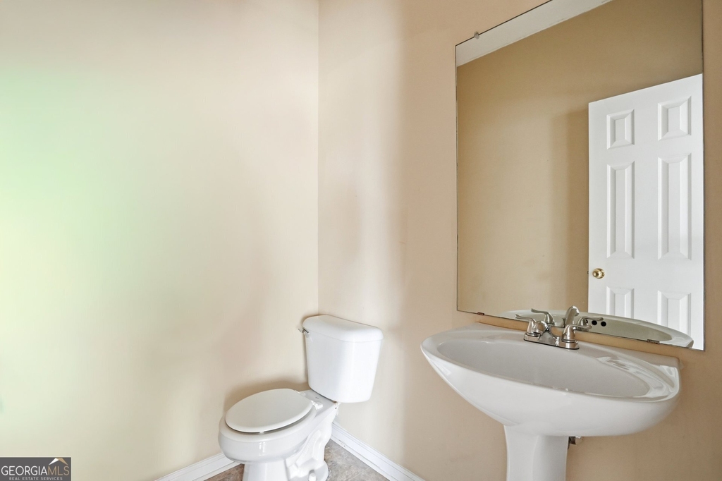 3285 Oakley Place - Photo 5