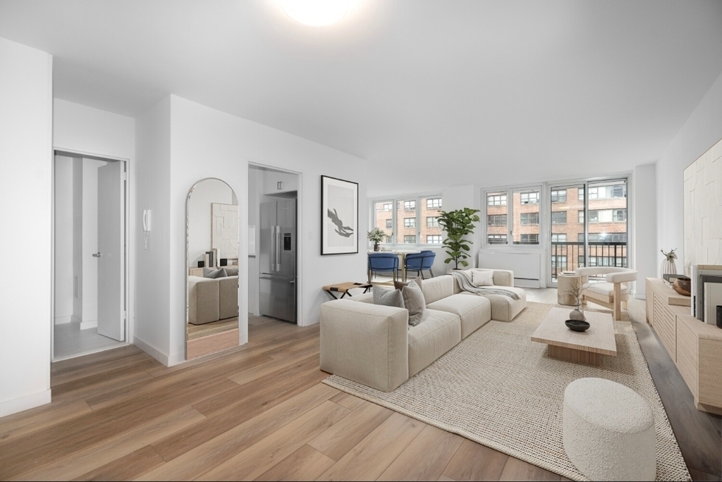 East 34st - Photo 0