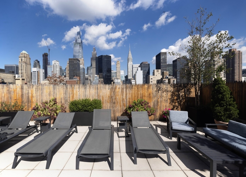 East 34st - Photo 5