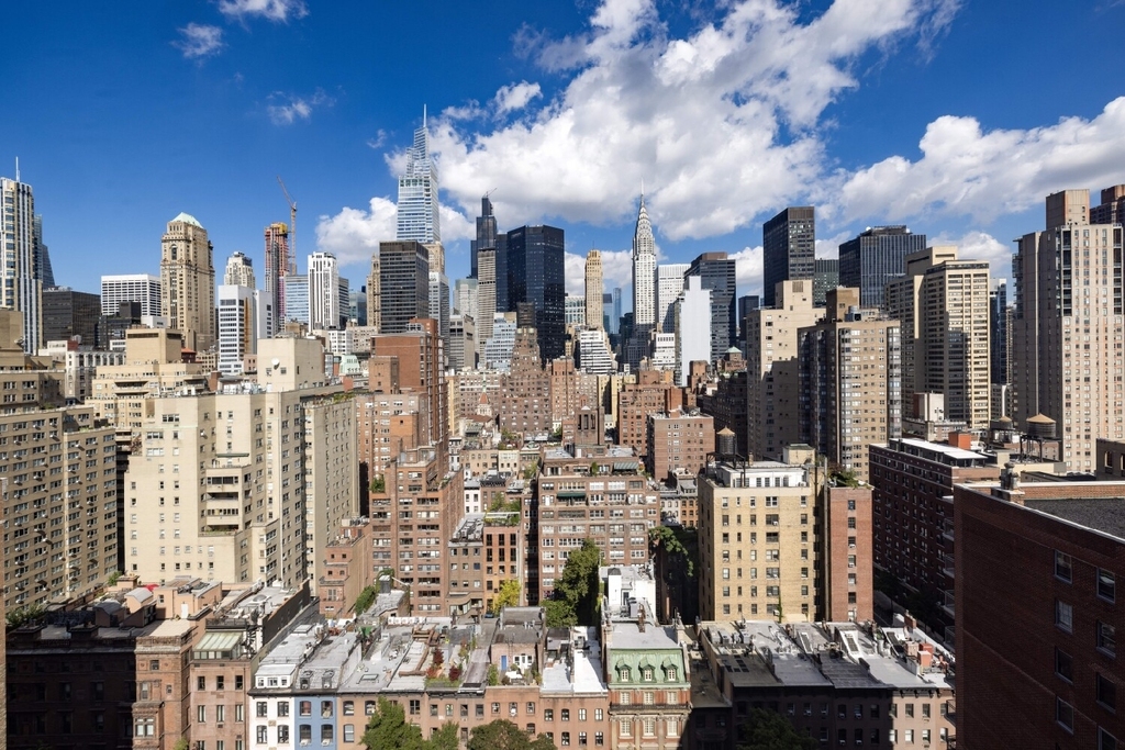 East 34st - Photo 8