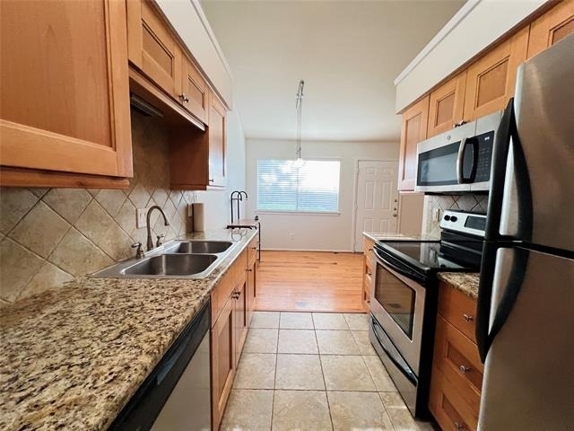 5759 Cedar Creek Drive - Photo 10