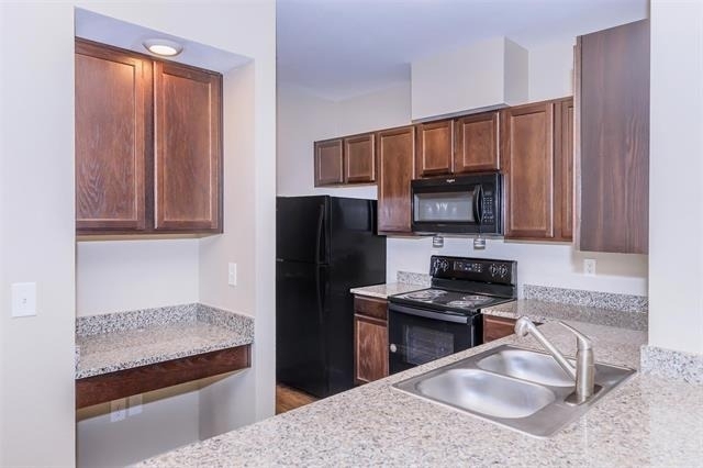 2991 Lakeside Drive - Photo 1