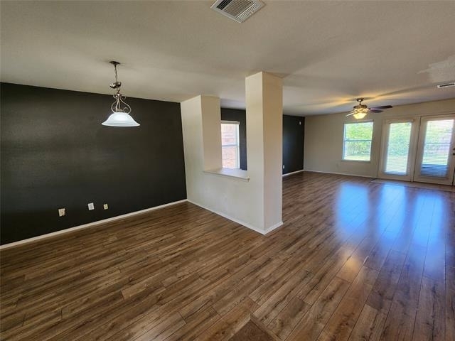 5709 Valley Stream Way - Photo 2
