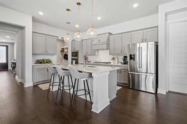 638 Taylor Drive - Photo 2