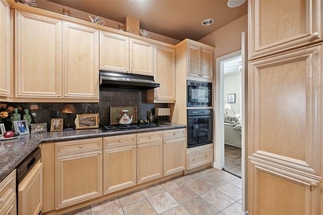 3401 Lee Parkway - Photo 11