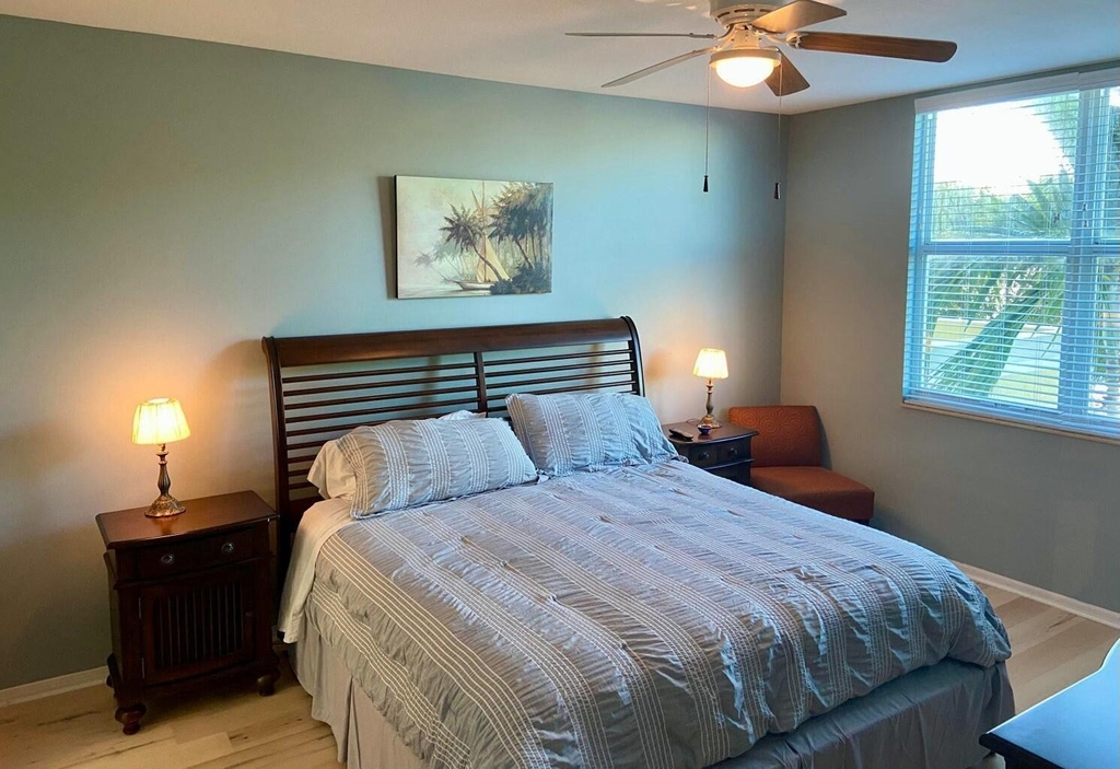 802 W Windward Way - Photo 5