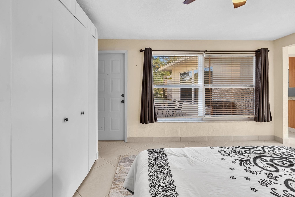 3998 Nw 5th Avenue - Photo 12