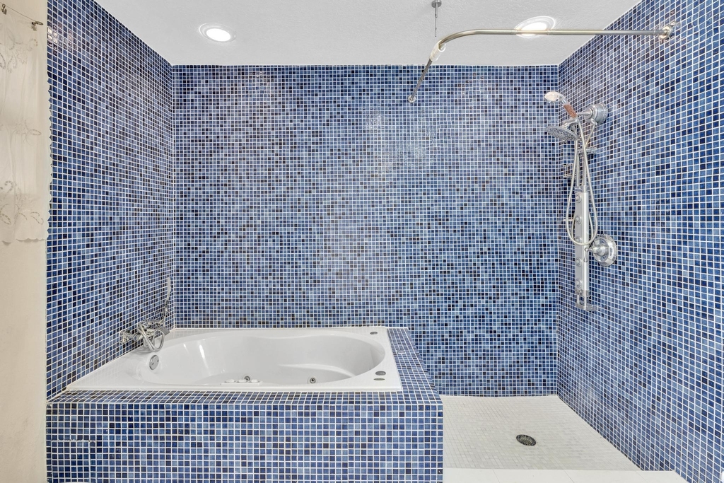 3998 Nw 5th Avenue - Photo 6