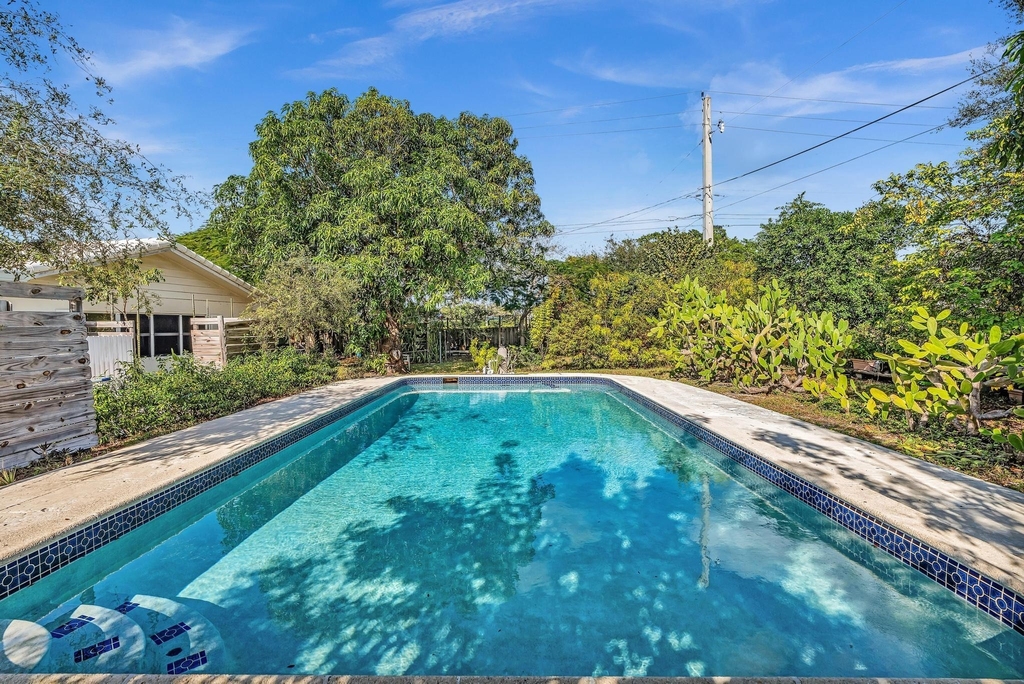 3998 Nw 5th Avenue - Photo 27