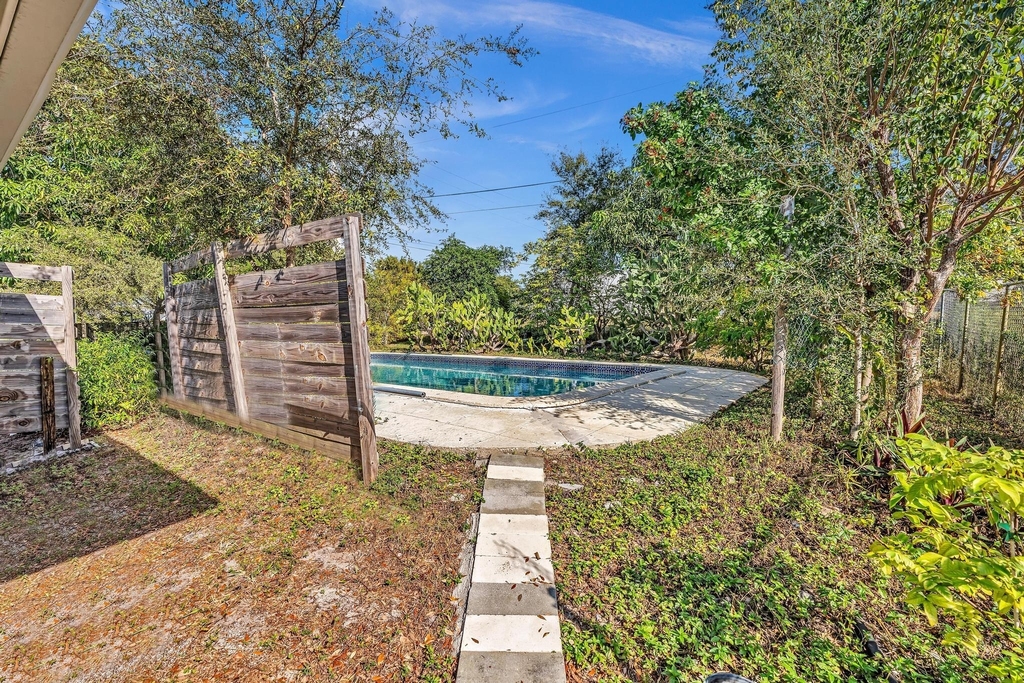 3998 Nw 5th Avenue - Photo 25