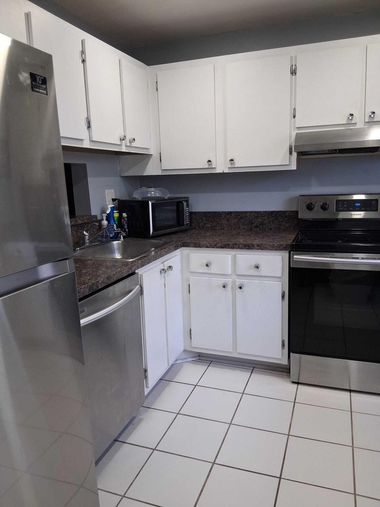 3161 Nw 47th Terrace - Photo 2