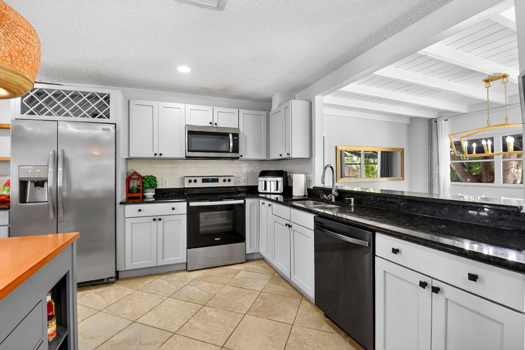 320 Riverdale Road - Photo 15