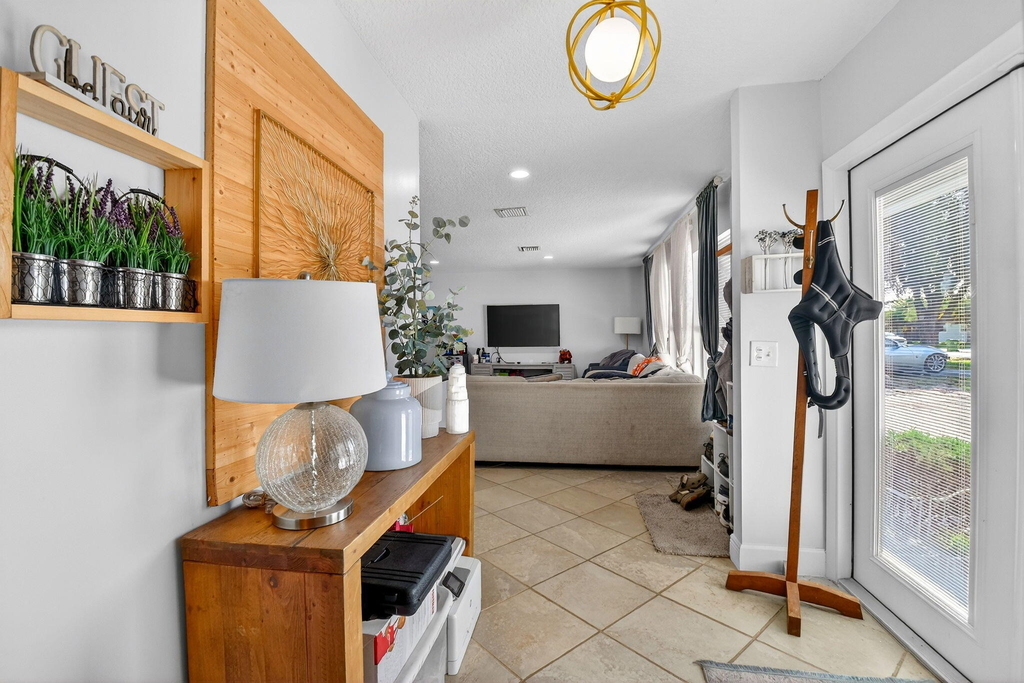 320 Riverdale Road - Photo 6