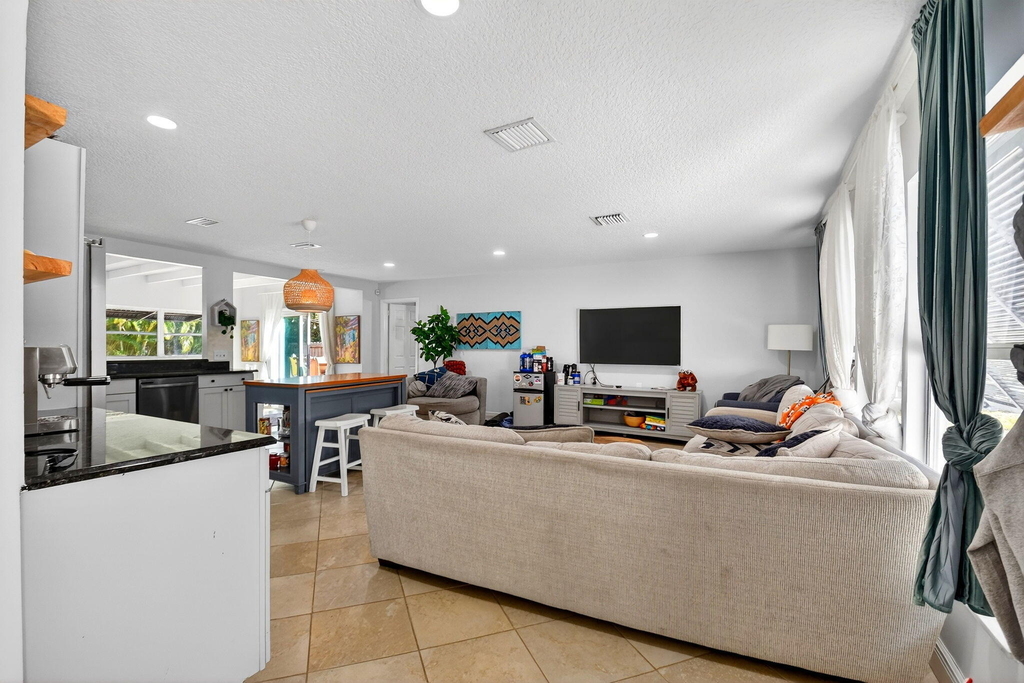 320 Riverdale Road - Photo 8