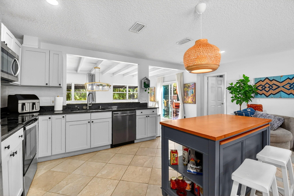 320 Riverdale Road - Photo 12