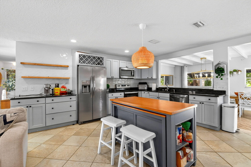 320 Riverdale Road - Photo 11