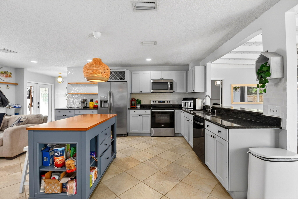 320 Riverdale Road - Photo 13
