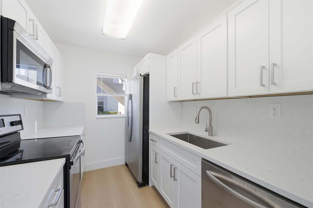 3228 Coral Ridge - Photo 10