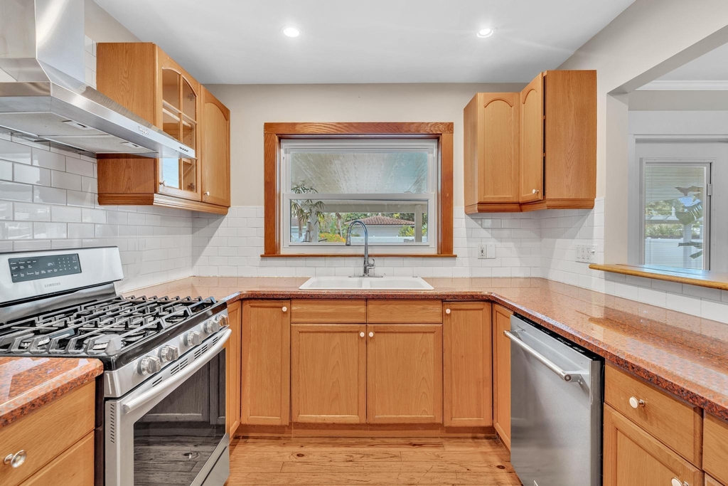 1527 Mayo Street - Photo 47