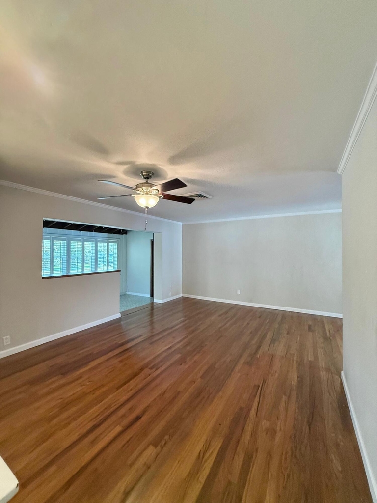 1527 Mayo Street - Photo 10
