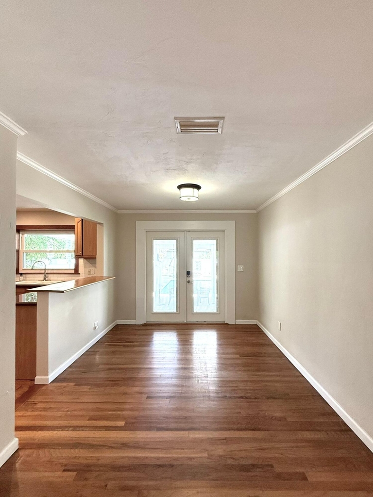 1527 Mayo Street - Photo 5