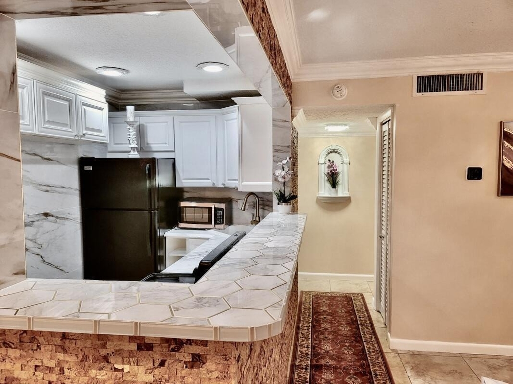 616 Nw 13th Street - Photo 8