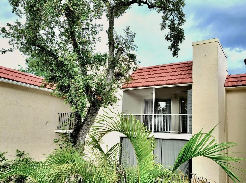 616 Nw 13th Street - Photo 0