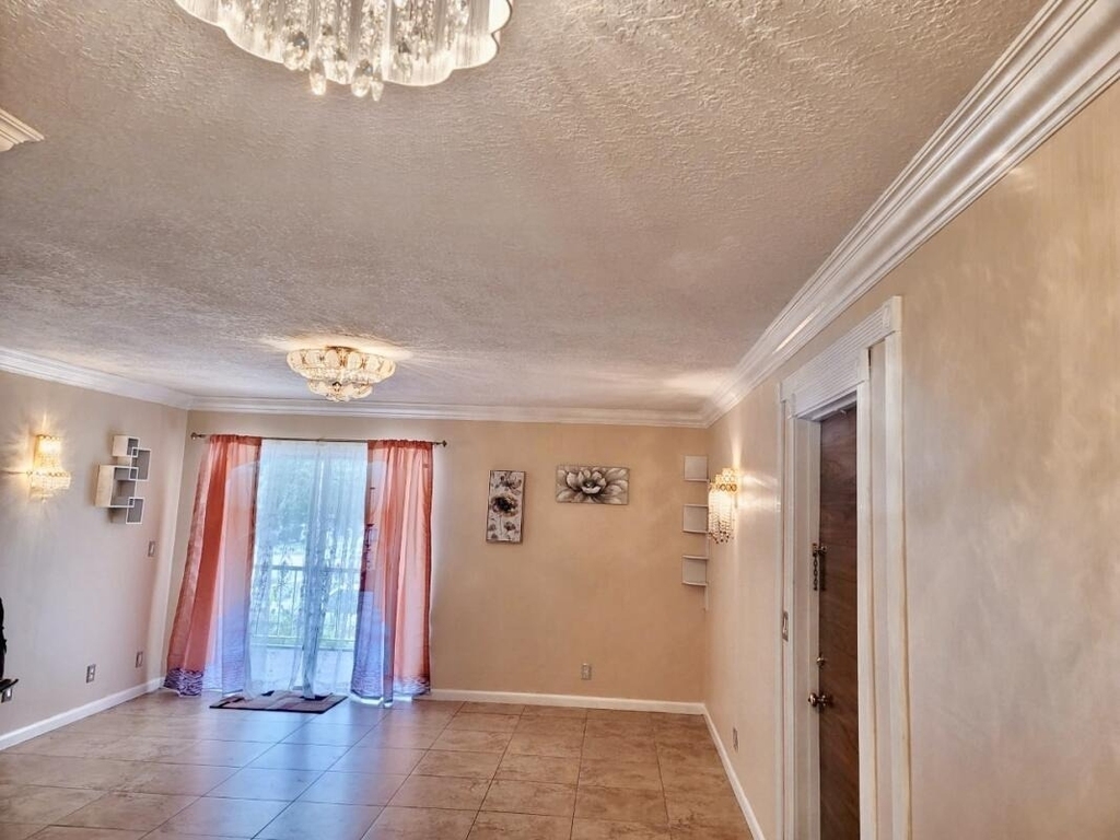 616 Nw 13th Street - Photo 3