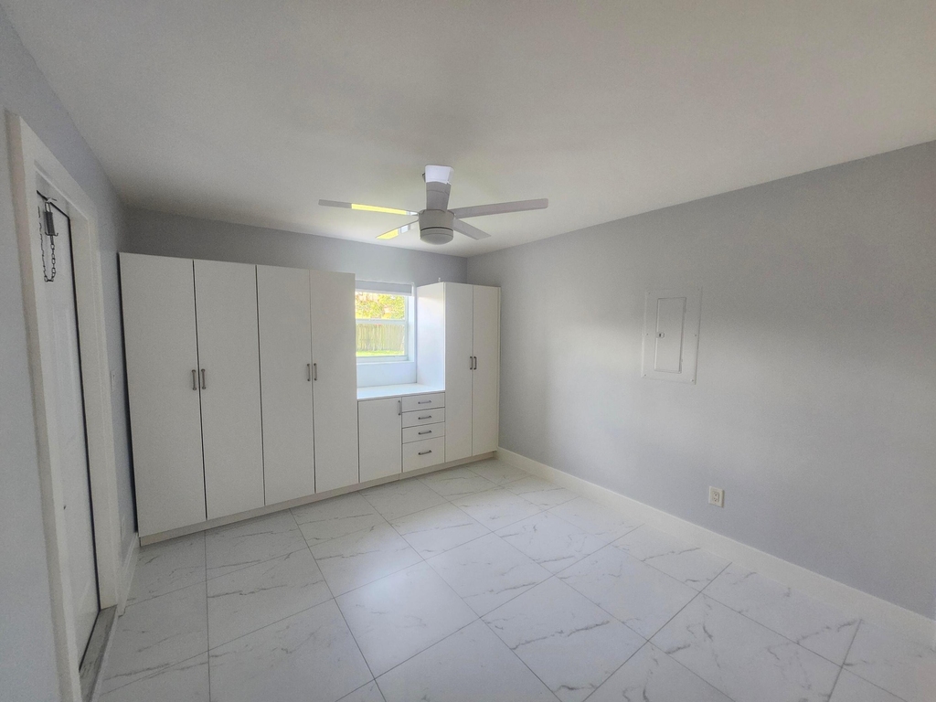 511 N 60th Way - Photo 9