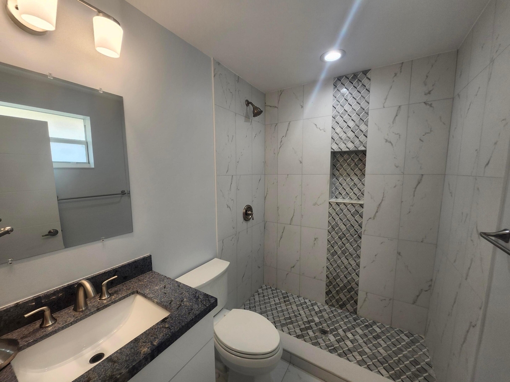 511 N 60th Way - Photo 11