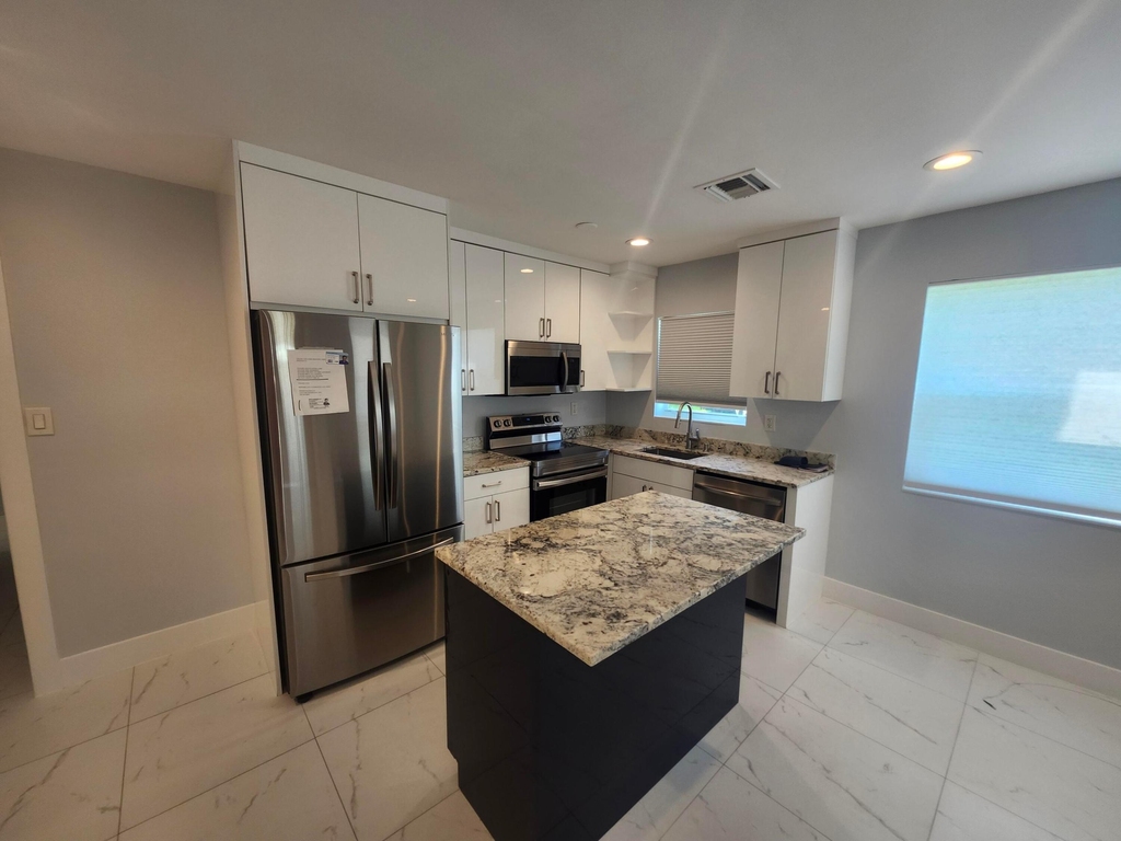 511 N 60th Way - Photo 7